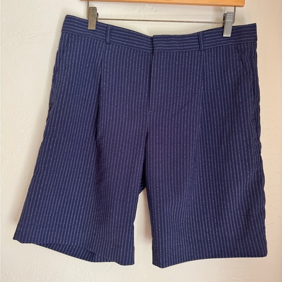 Banana Republic Short Womens Navy Blue Stripe Summer Bermuda Short Size 8 - Picture 1 of 10